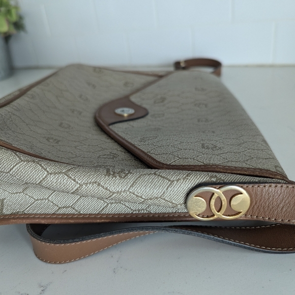 Christian Dior bag with adjustable strap - Picture 8 of 16